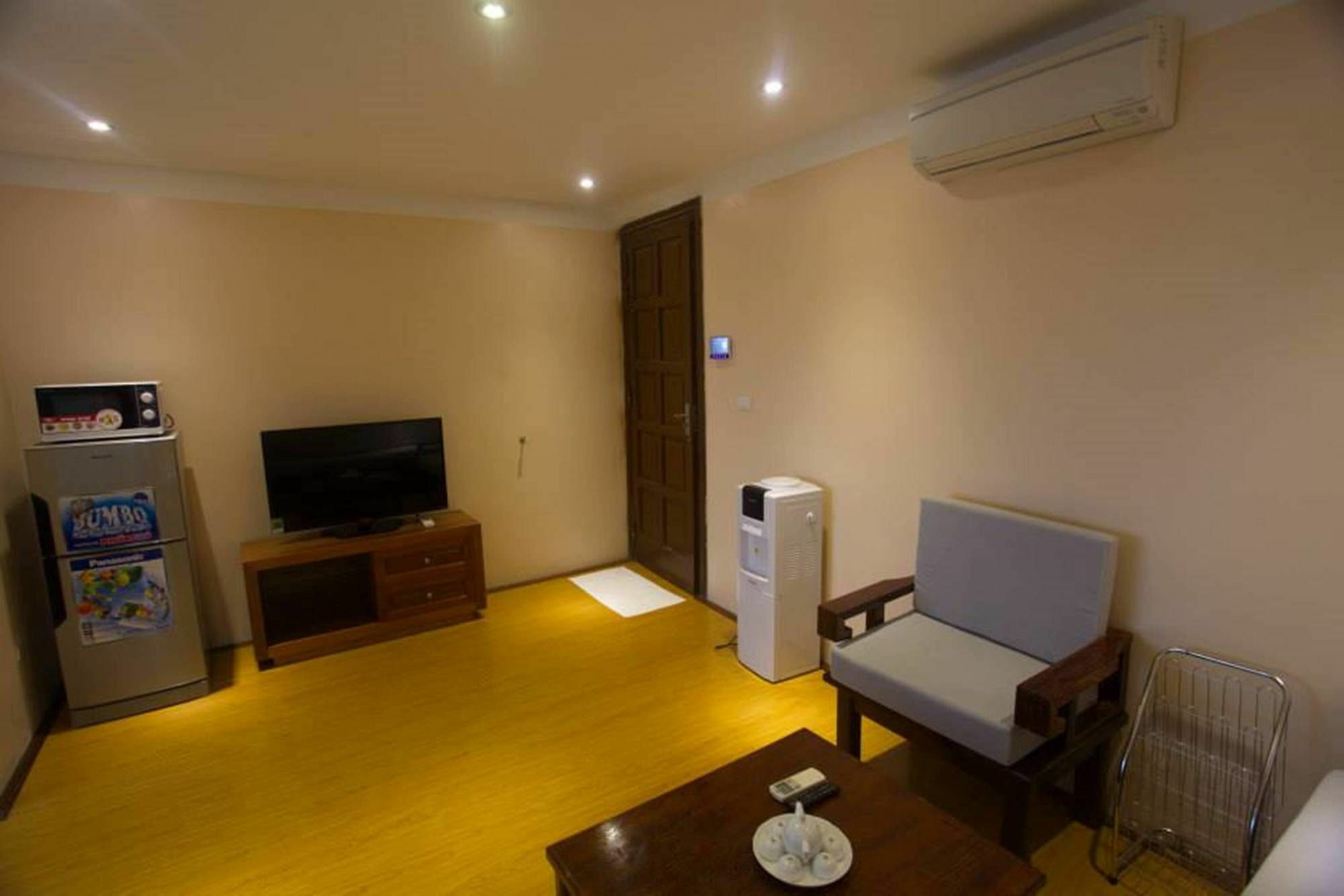 Poonsa Nguyen Phong Sac Apartment Hanoi Exterior photo