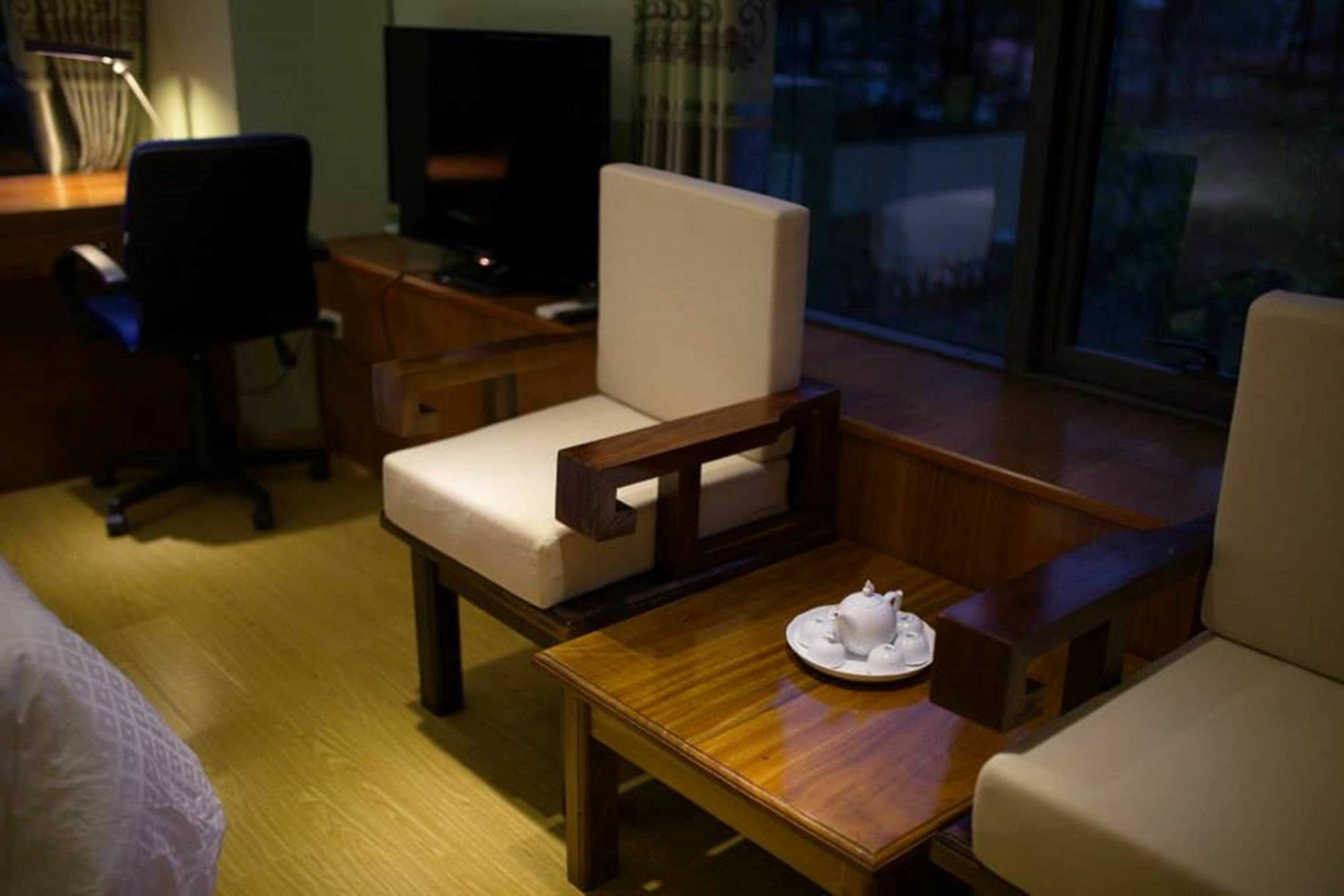 Poonsa Nguyen Phong Sac Apartment Hanoi Exterior photo